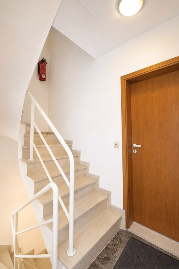 Te koop: Lichtrijk 2-slaapkamerappartement met dubbel terras en EPC-label B in hartje Sint-Niklaas! 