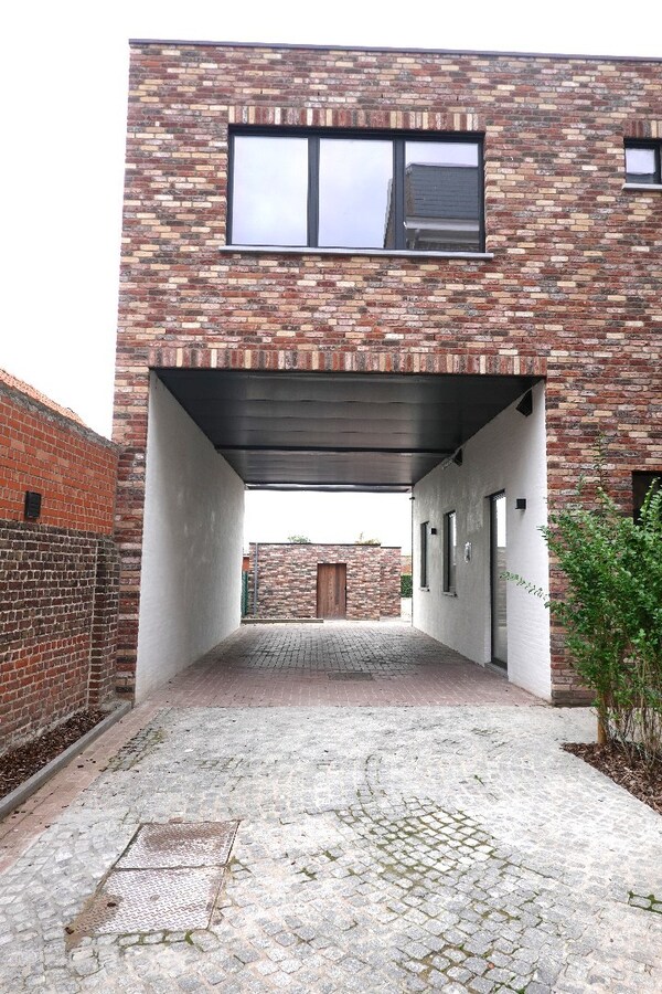 Prachtig 3-slaapkamerappartement met staanplaats in het voormalige gemeentehuis van Vleteren 