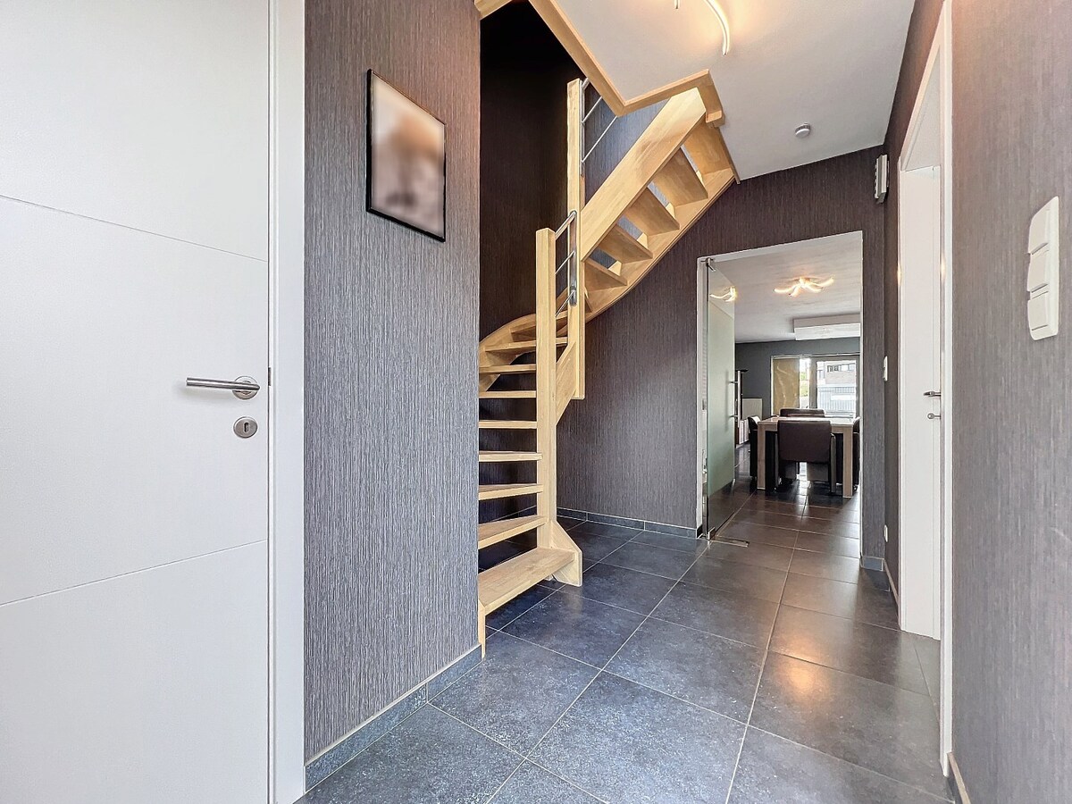 Toffe, energiezuinige HOB met tuin nabij centrum Sint-Lievens-Houtem 