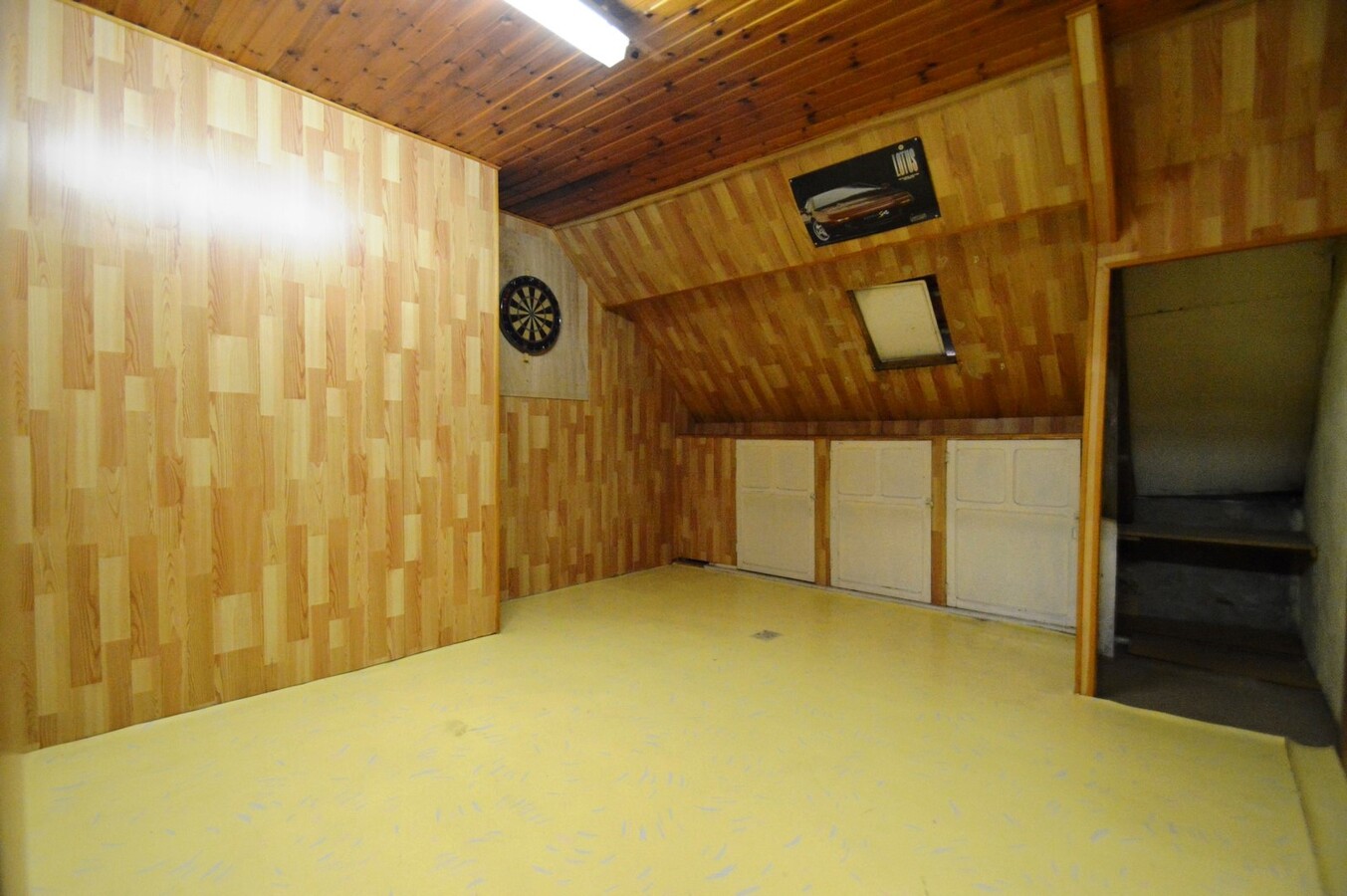 Zeer ruime gezinswoning met terras en garage - Heist 