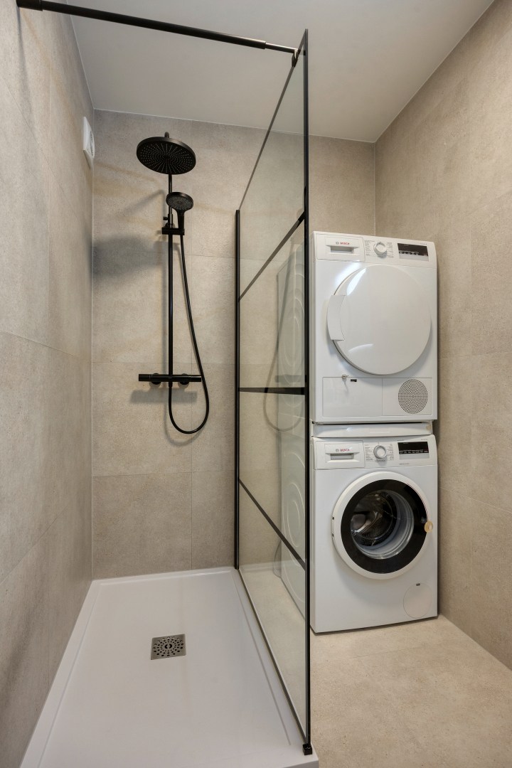 Goed gelegen appartement met 2 slaapkamers, terras, ondergrondse autostaanplaats en private kelderberging in Leuven! - EPC 98 kWh/m² - bewoonbare opp. 74 m² 