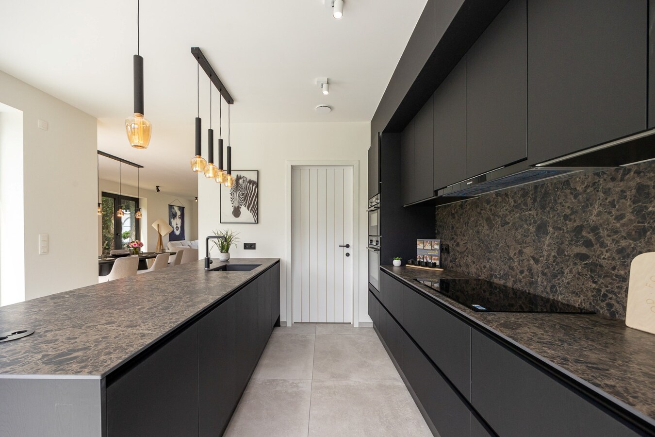 Energievriendelijke (A+) E-peil -5 nieuwbouwvilla in centrum Schilde met Zuid-tuin. 