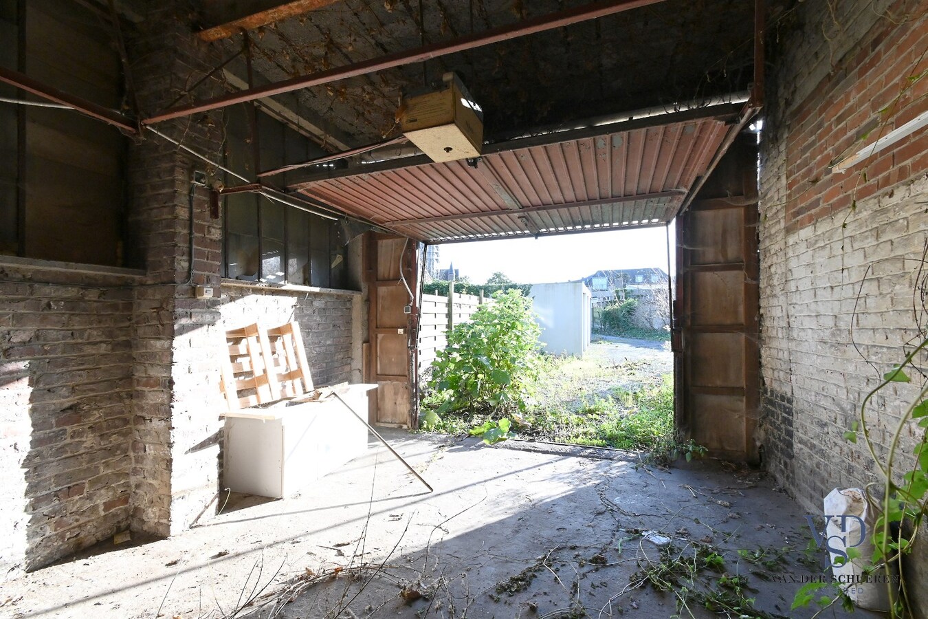 Ruime woning met tuin in centrum Eine ! 