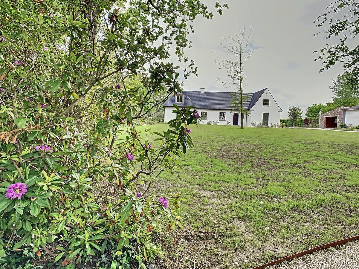 Exclusieve villa te huur in Kruishoutem 