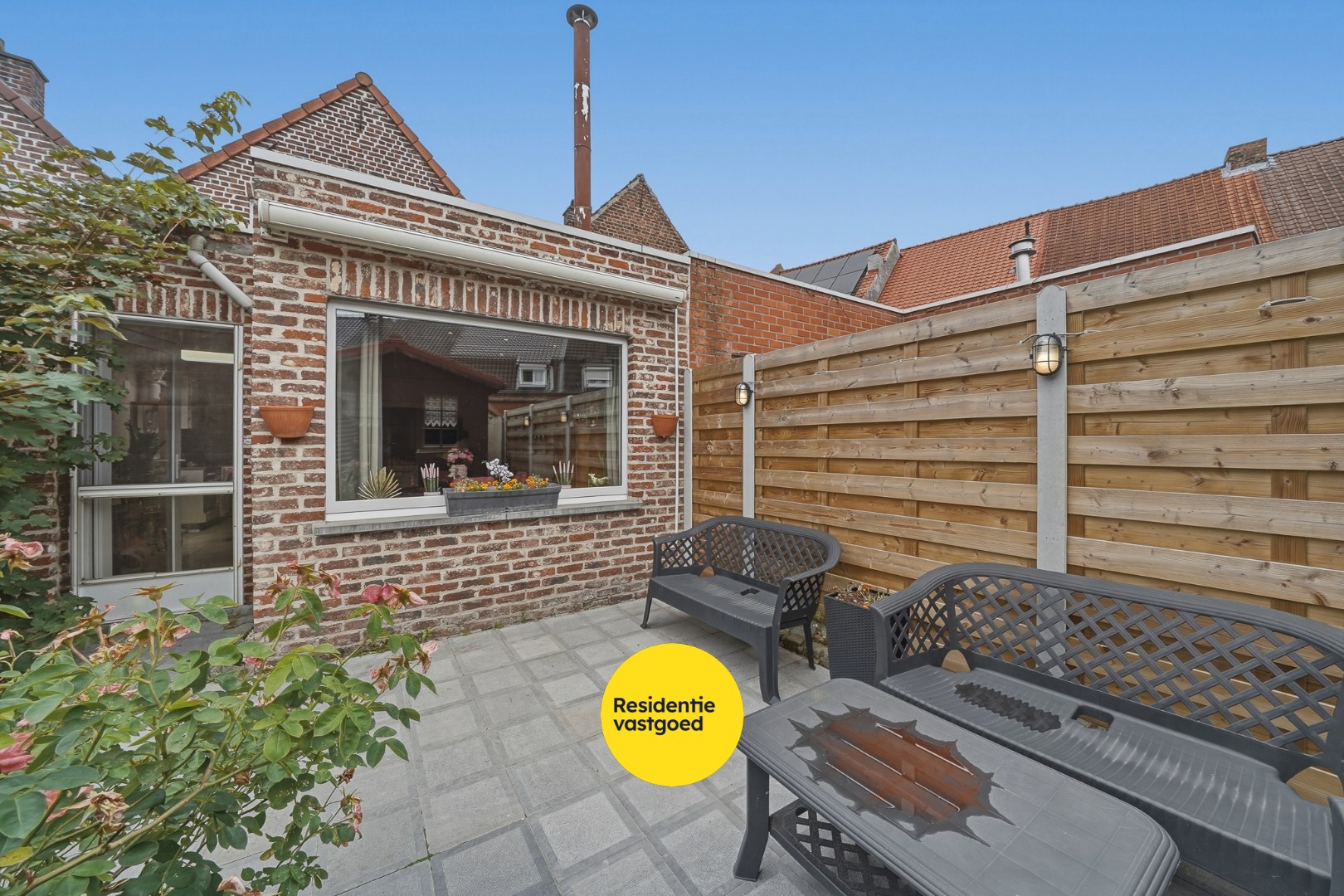 Verzorgde woning met garage op centrale ligging te Roeselare 