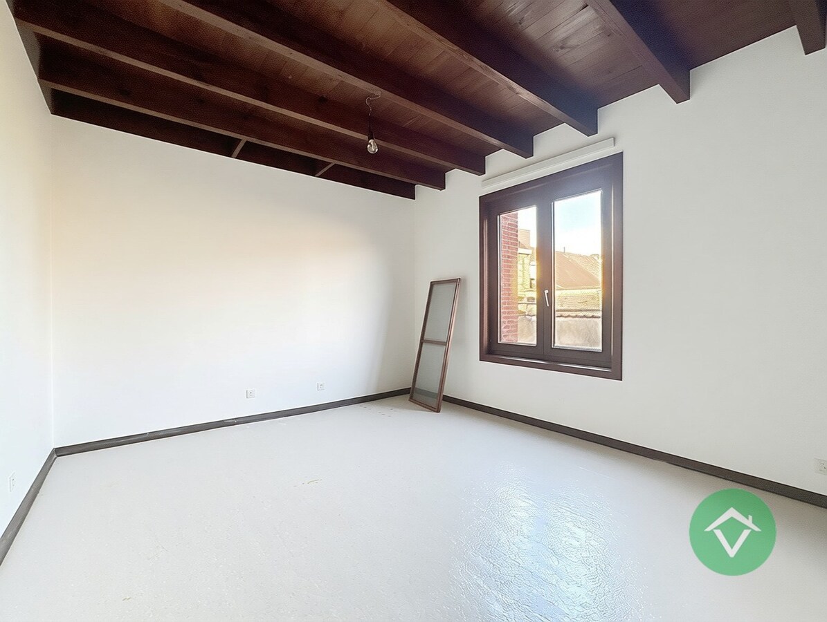 Instapklare woning met 4 slaapkamers in centrum van Koekelare 