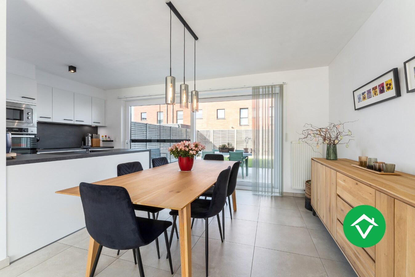 Instapklare woning met 3 slaapkamers en garage te Kortemark 