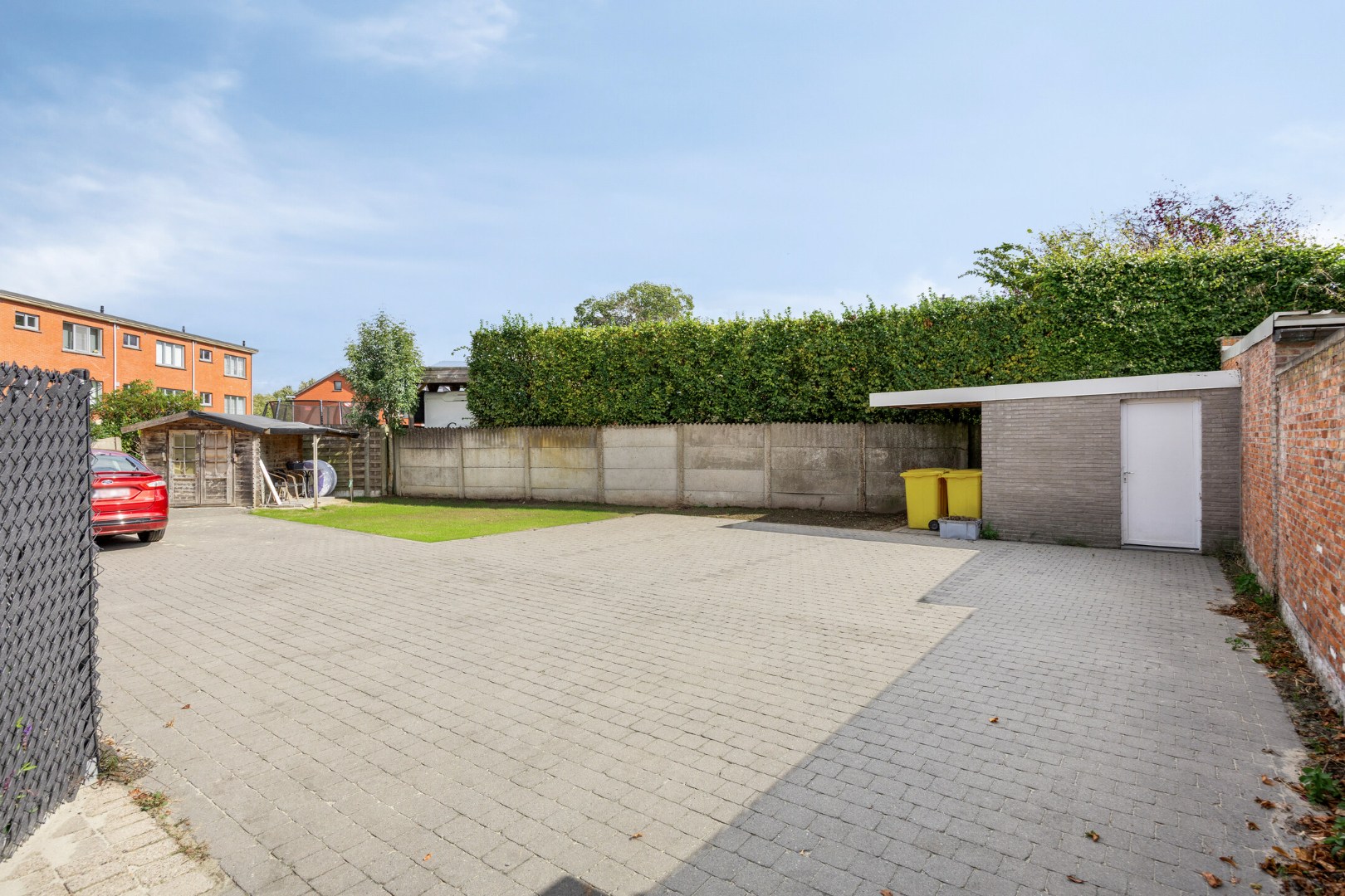 Instapklaar appartement met 2-3 slpk. in centrum Olen 