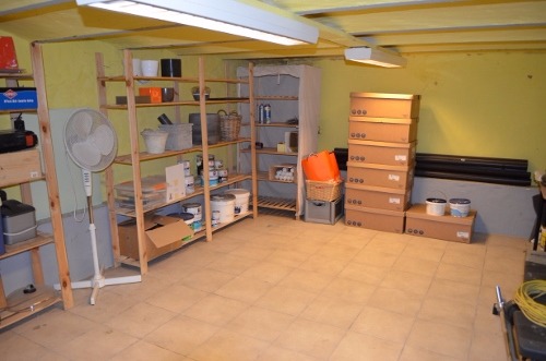 Ruime totaal gerenoveerde woning met 4 slpks (mogelijkheid tot 5) te Eeklo 