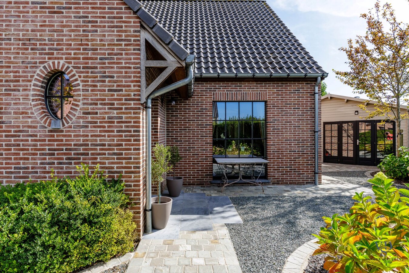 Hedendaagse villa in landelijke stijl 