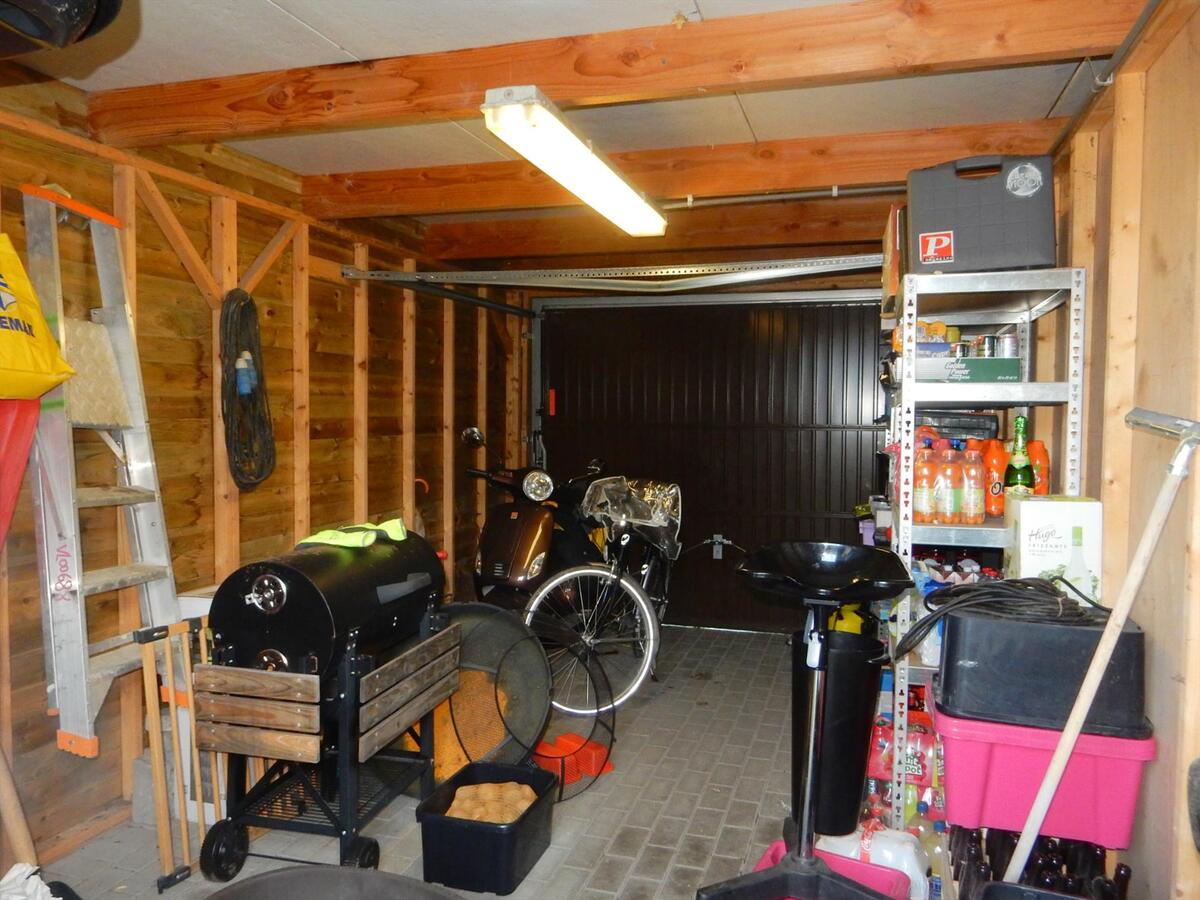 Recente woning met 4 slaapkamers te Snaaskerke 