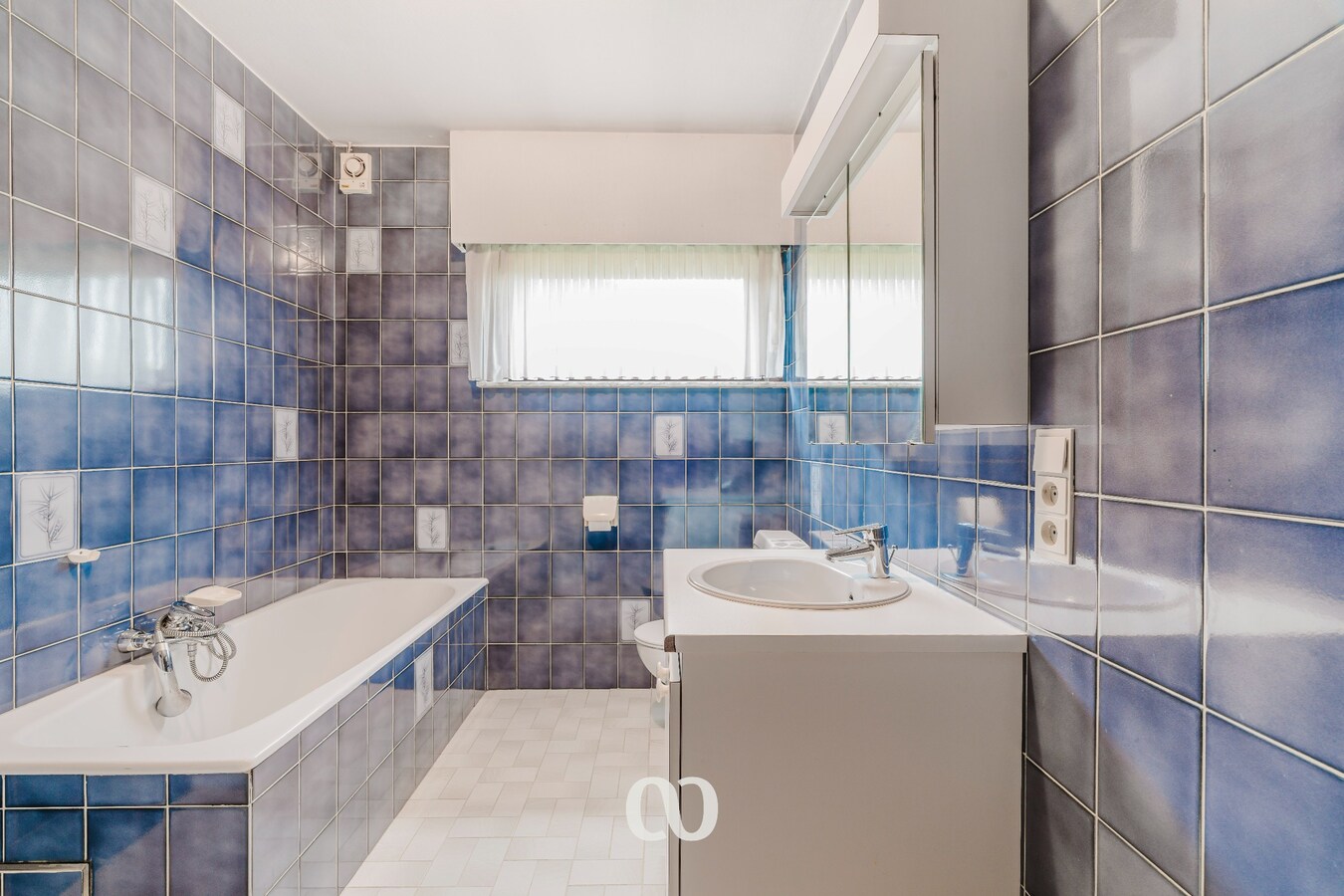 Zeer ruime woning met uitbreidingsmogelijkheden in rustige woonwijk te Kruisem 