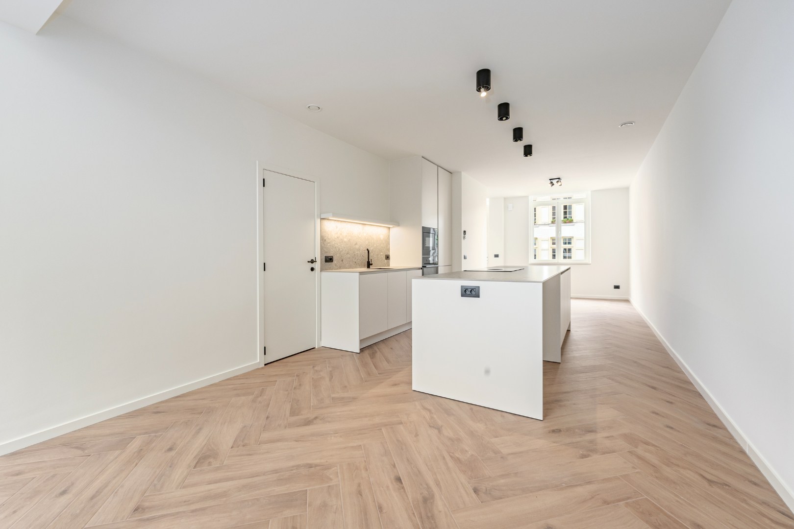 Exclusieve nieuwbouwwoning te huur met 3 slaapkamers in het hart van Brugge 