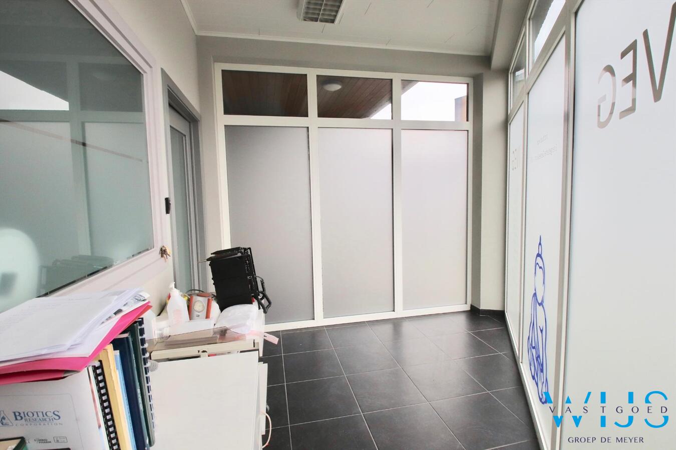 Multifunctionele handelsruimte in hartje ERTVELDE! 