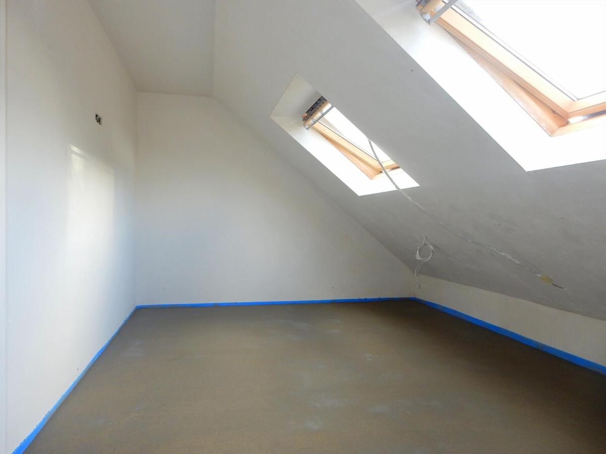 Moderne nieuwbouwwoning met garage 