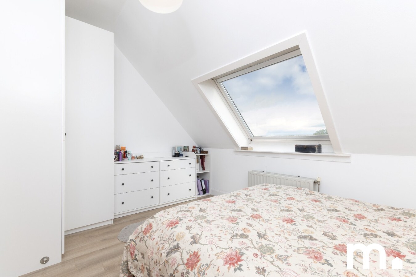 Lichtrijk appartement met 2 slaapkamers te koop in Harelbeke. EPC B 