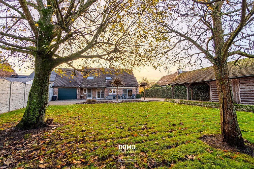 WARME GEZINSWONING VAN 262 M² MET PRACHTIGE TUIN IN HARTJE KORTESSEM 