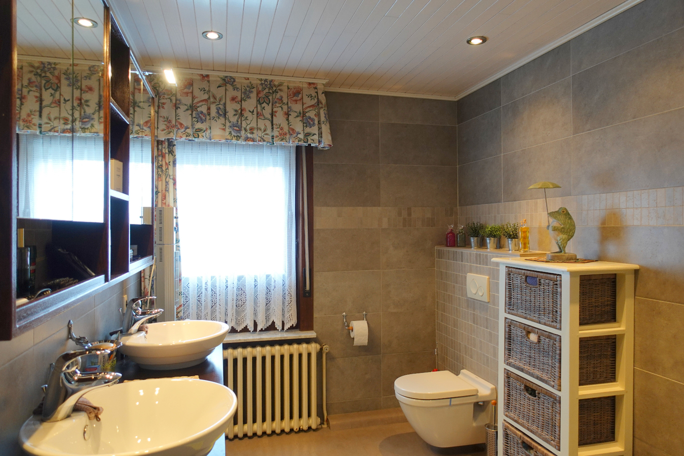 Halfopen woning op gunstige ligging ( zonder loods ) 