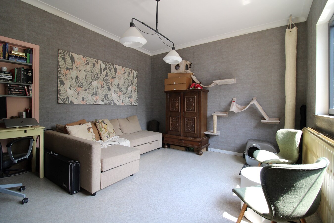 Gezellige gerenoveerde woning op een perceel van 8 are 