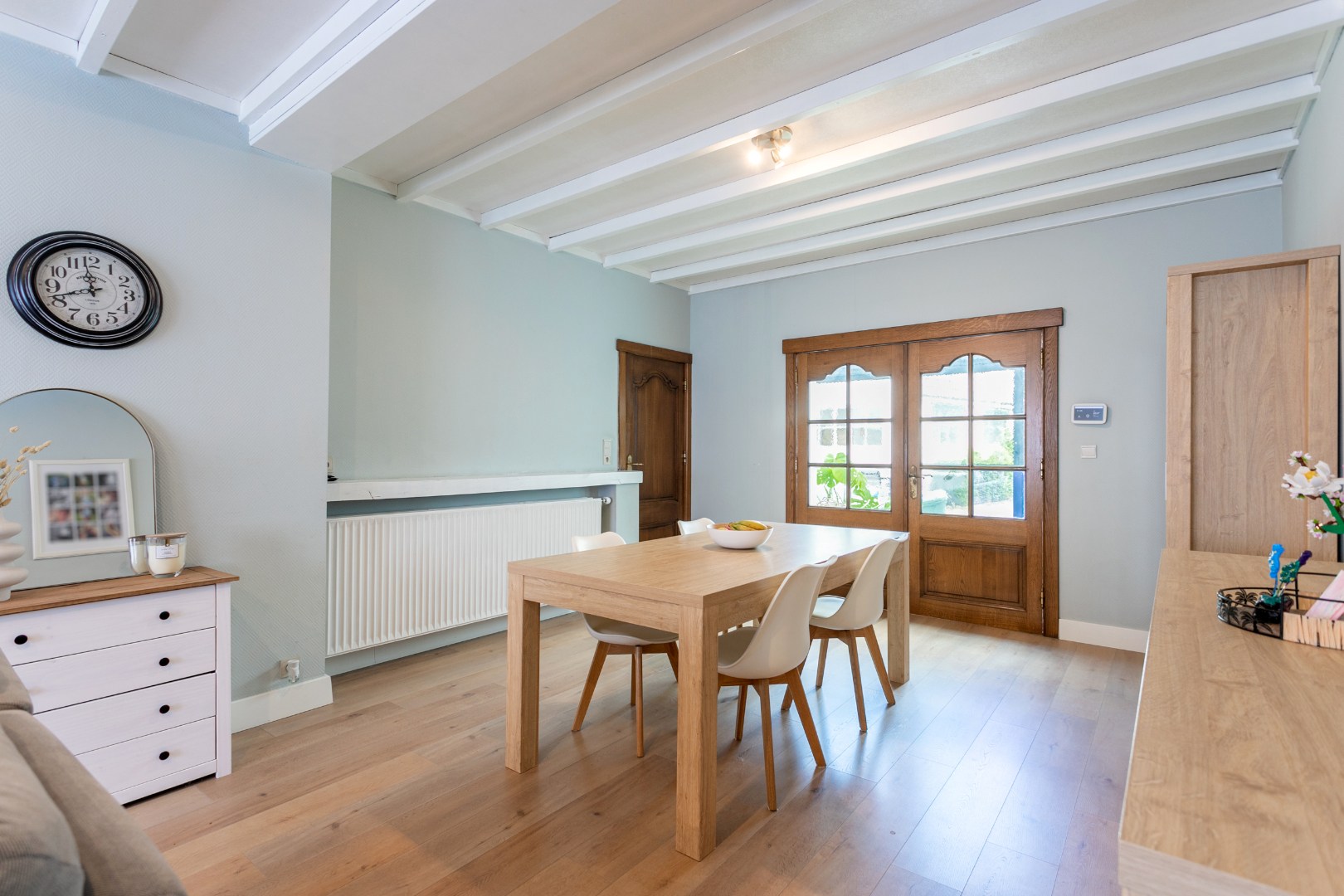 Gerenoveerde 3-gevelwoning met tuin en 4 slaapkamers te Sint-Genesius-Rode 
