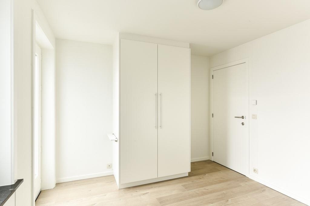 Klassevol gerenoveerd woonappartement - Heist 