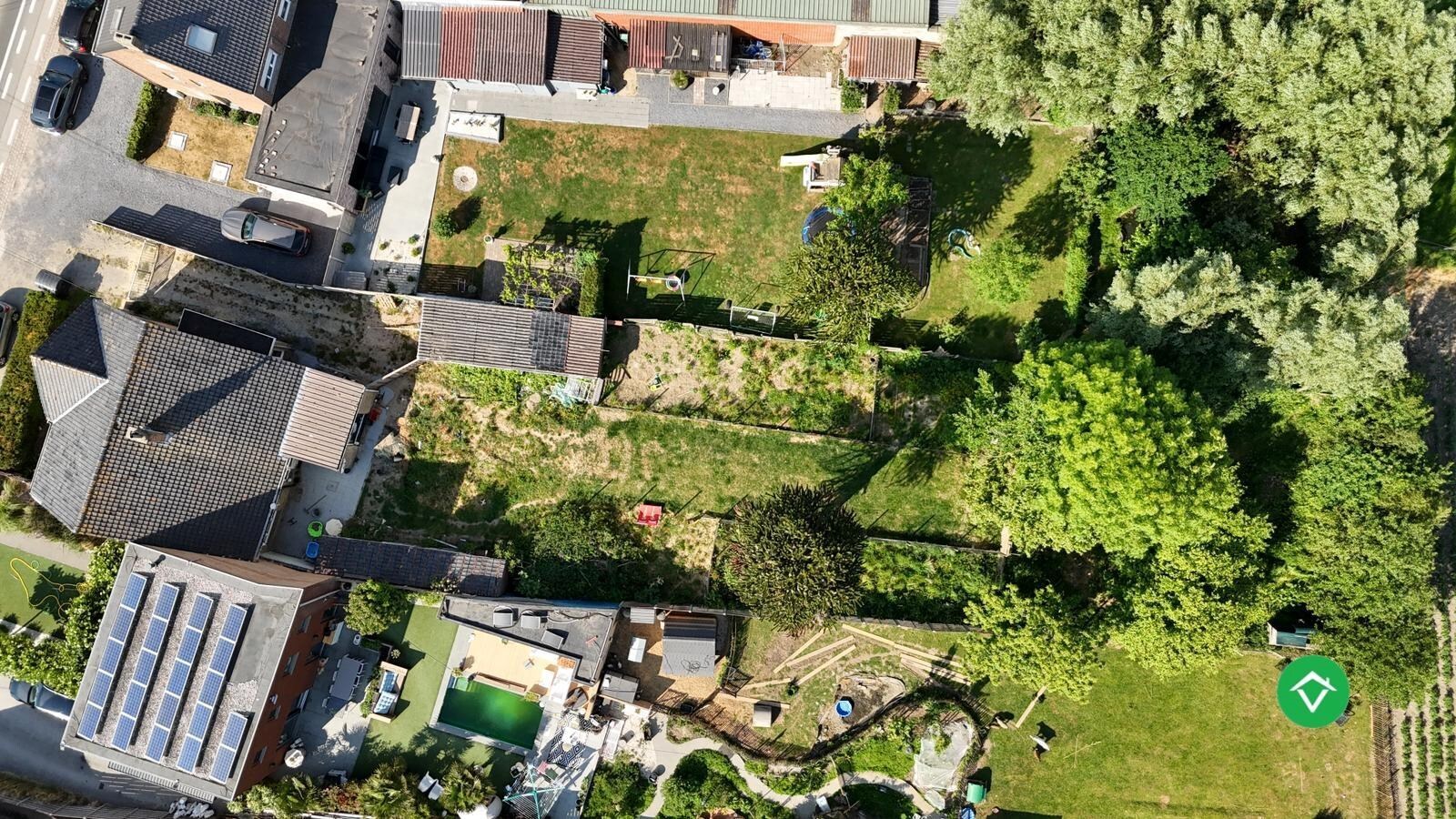 Ruim perceel van 1126 m²  - tal van mogelijkheden! 