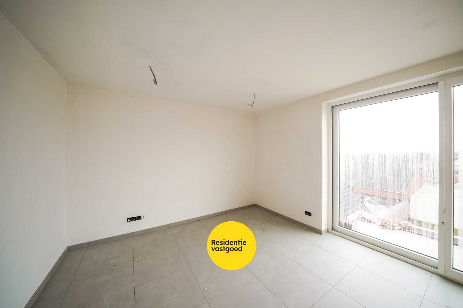 Nieuwbouw 2-slaapkamer appartement op het 2de verdiep met zonnig terras 