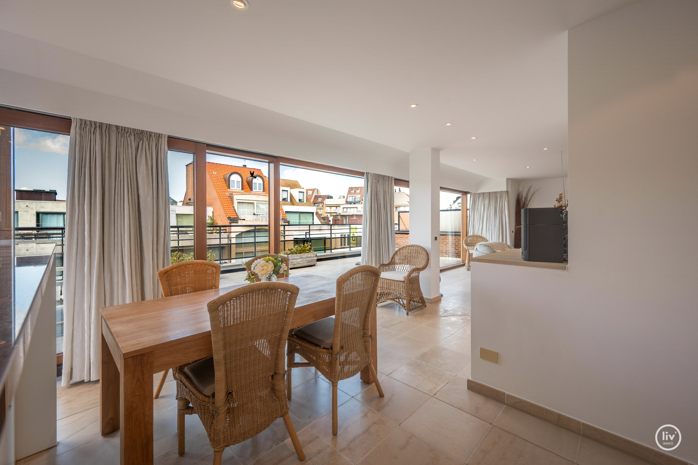 Overname Aandelen - Penthouse met Garagebox 
