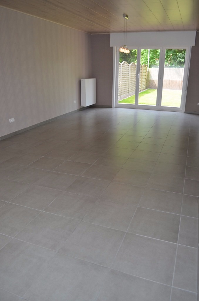 Ruime woning 3 slpks &amp; tuin rustig gelegen te Eeklo 