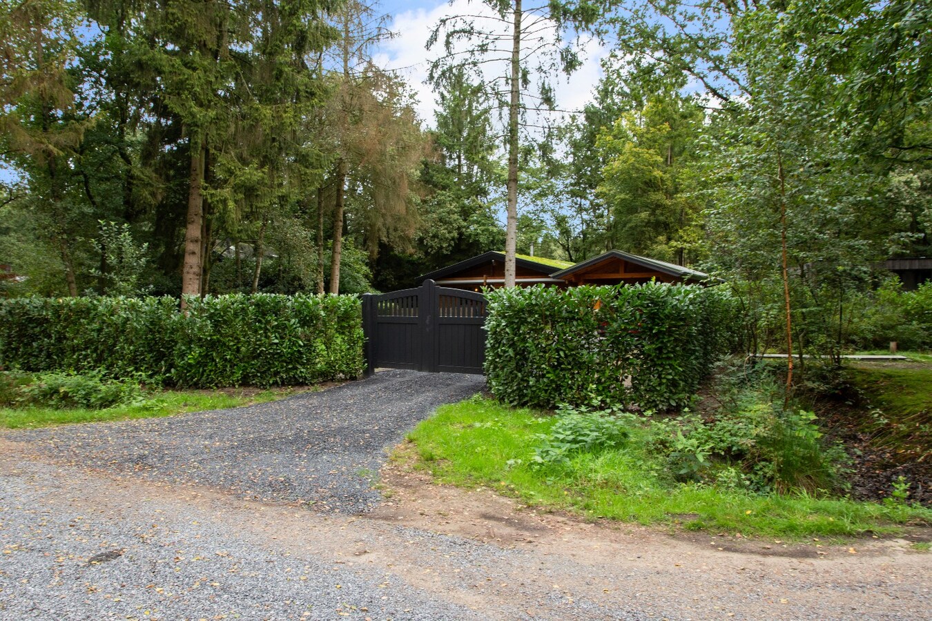 Uniek karakteristiek chalet in Bosrijke omgeving. 