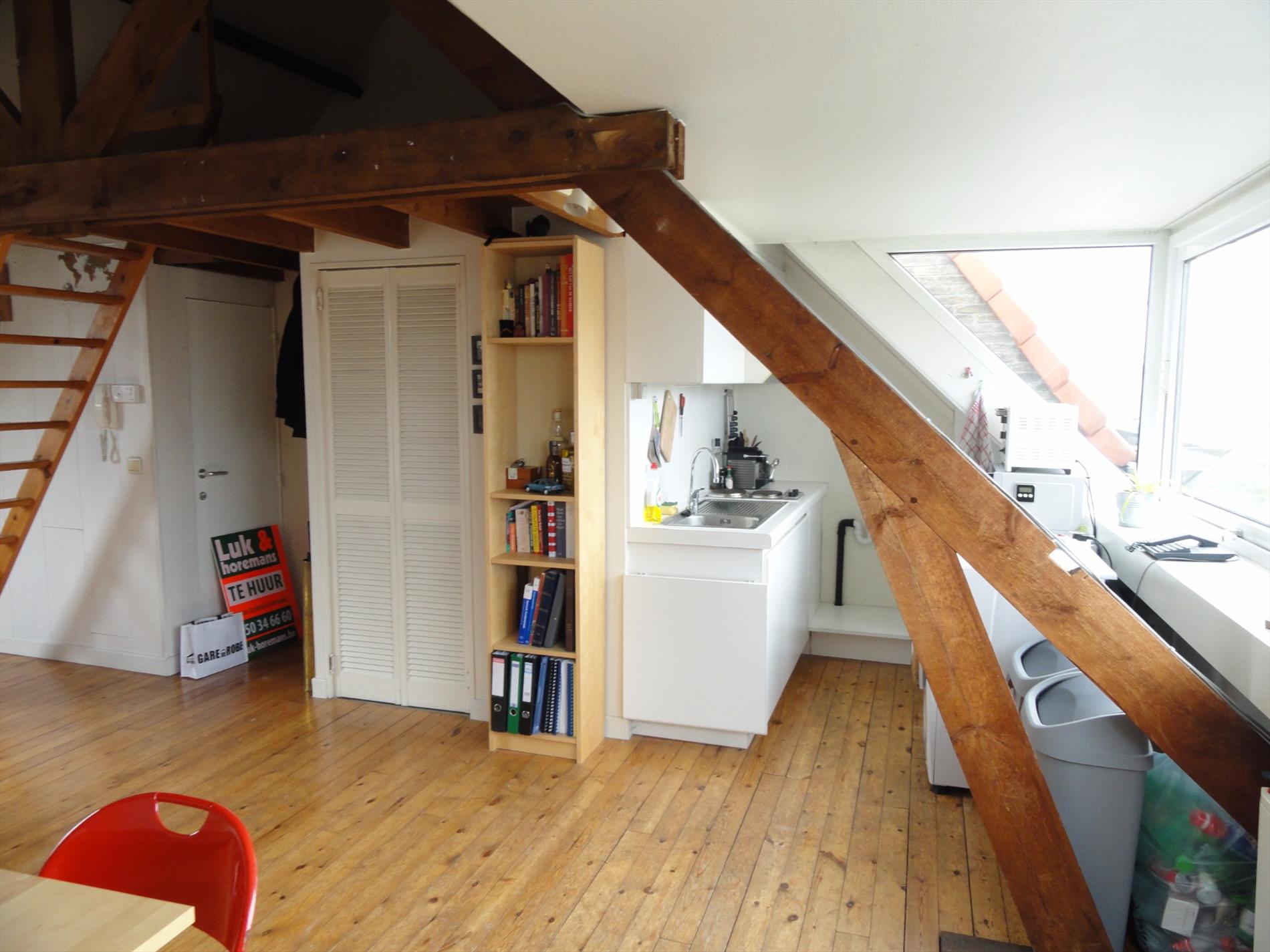 Dakappartement/studio vlakbij 't Zand 