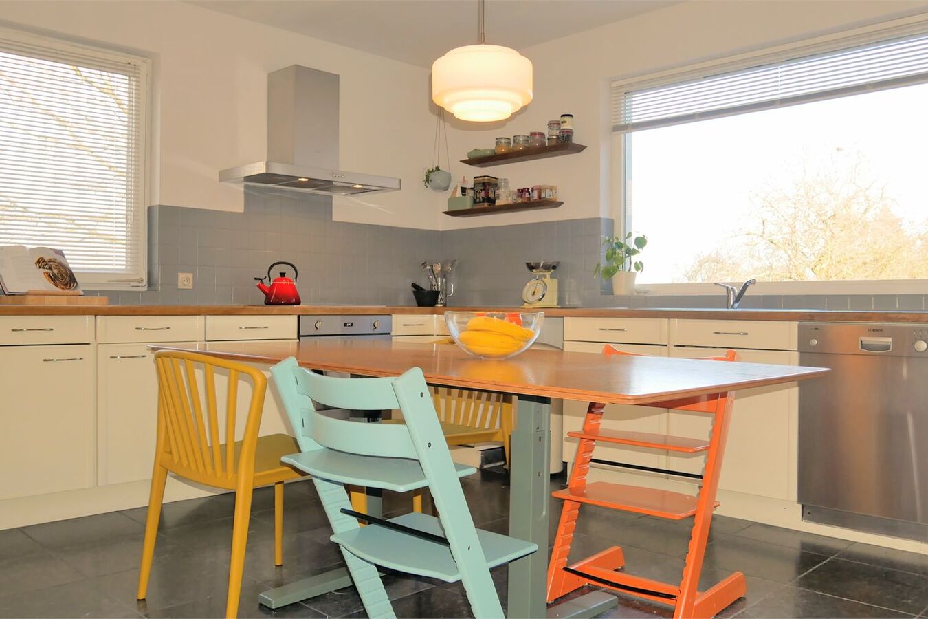 Tof gerenoveerde woning op 1245 m² vlakbij Maastricht 