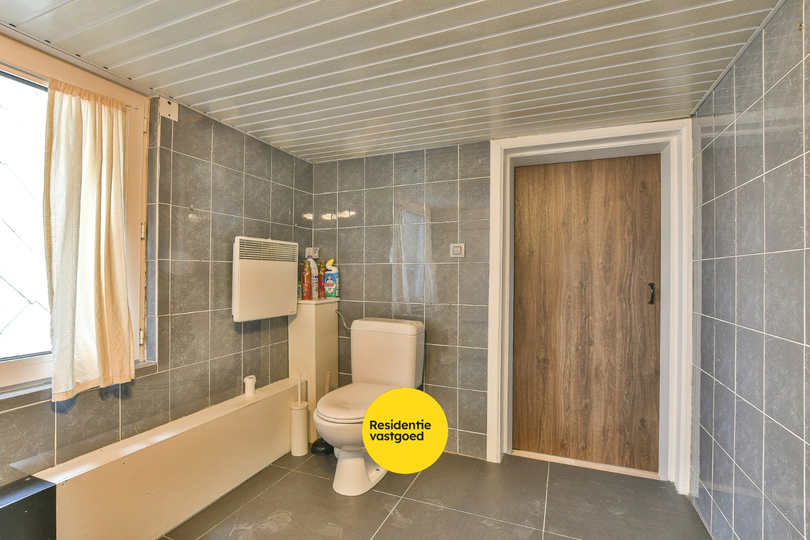 Charmante en verrassend ruime woning met terras in het centrum van Blankenberge! 