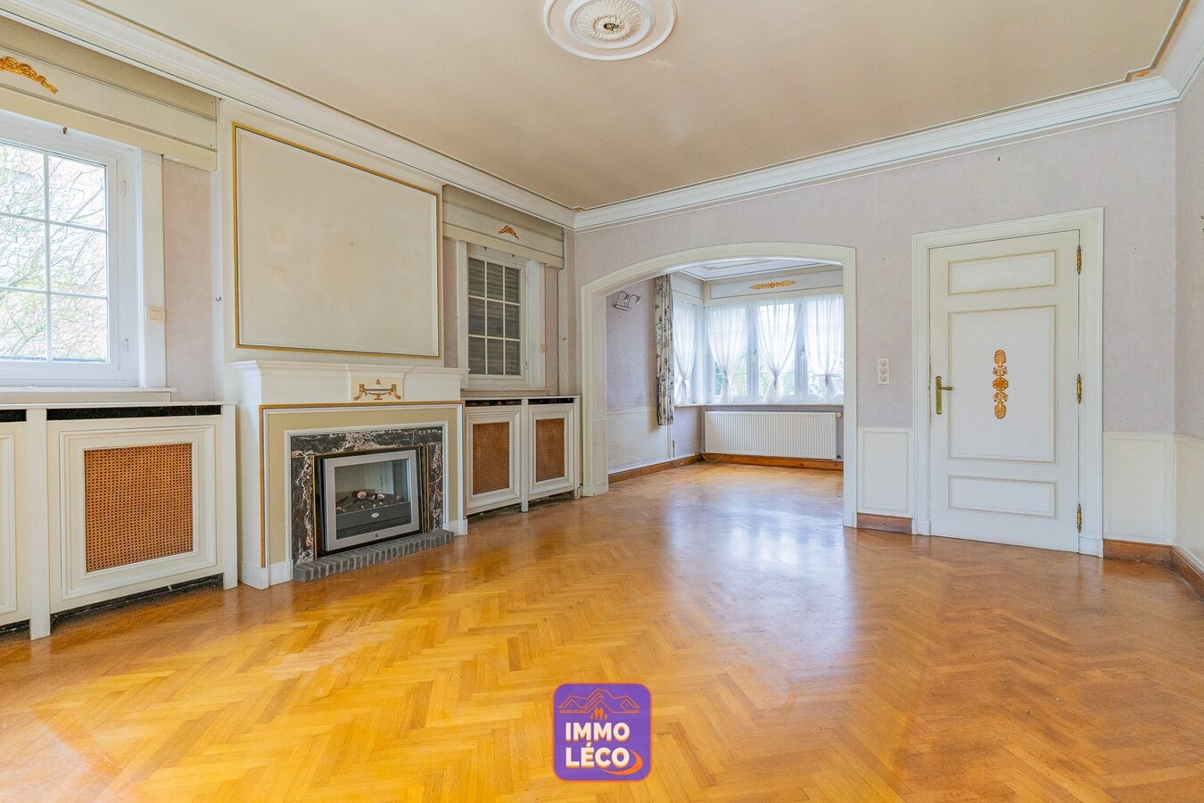 Villa de style érigée sur 1119m², au "Bois-Fichaux"' 