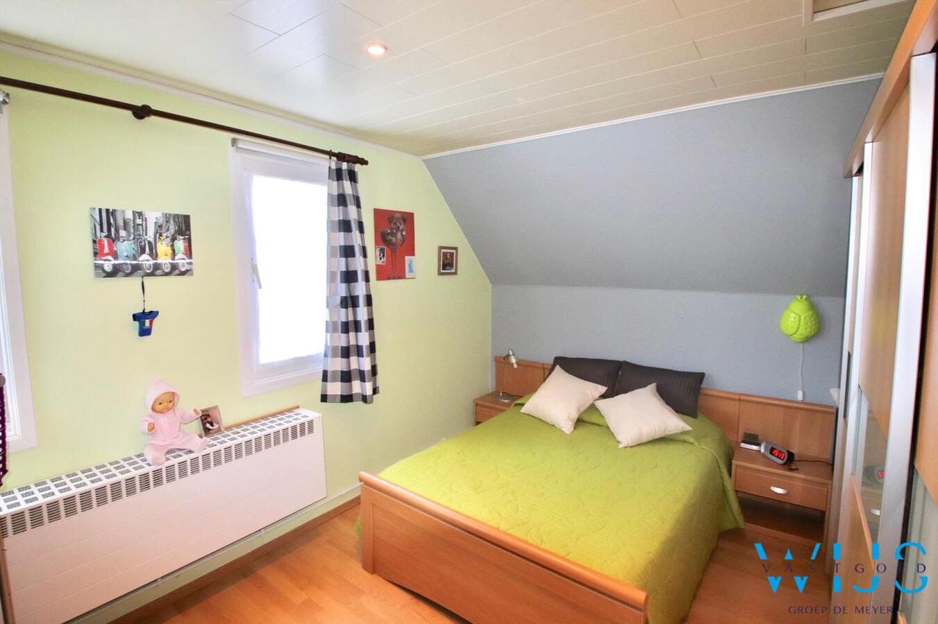 Super gezellig en ruim woonhuis met prachtige zonnige tuin ! 