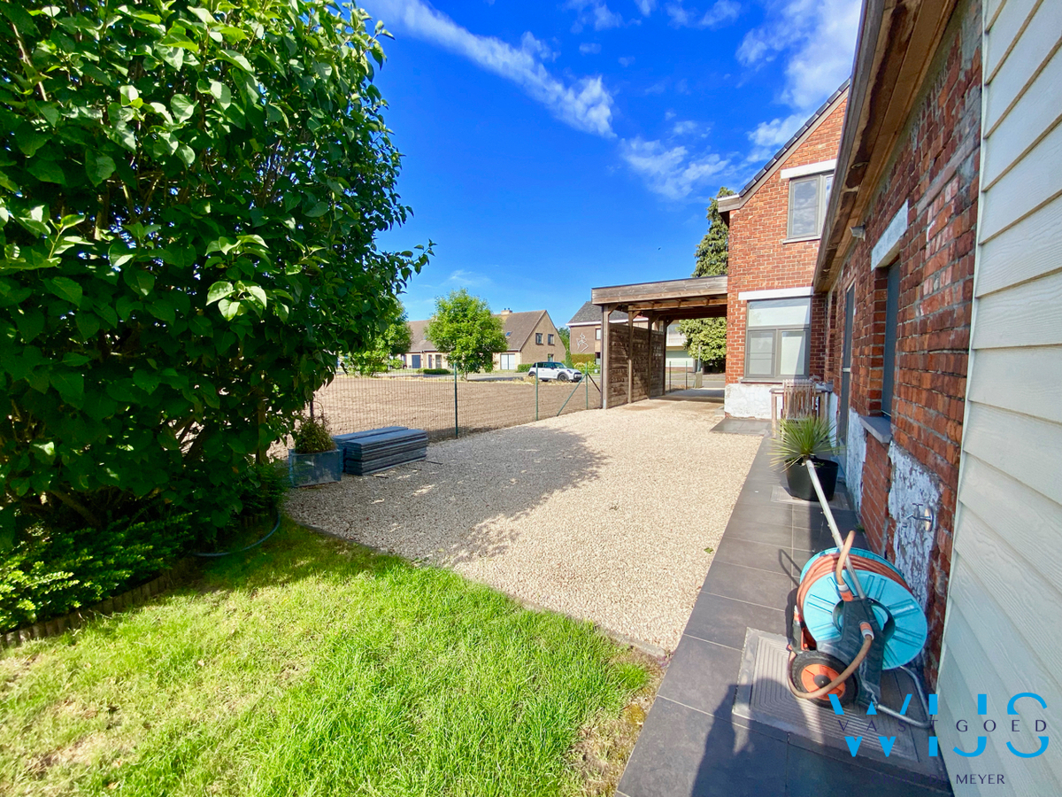 Instapklaar en gezellig woonhuis met 2 slaapkamers en tuin ! 