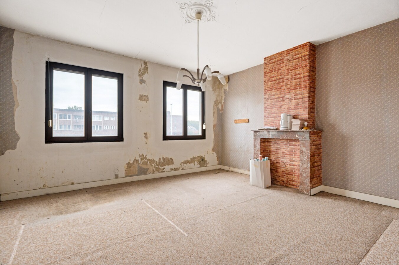 Te renoveren woning met 3 slpk en tuin te Boom! 