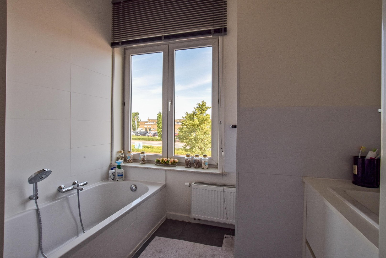 Tophorecazaak met woonst op de Kaai in Nieuwpoort – Huur of Huurkoop mogelijk 