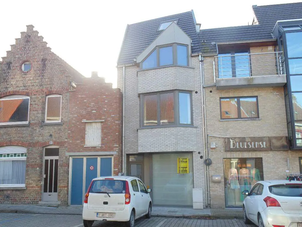 Recente opbrengsteigendom in centrum van Oudenburg