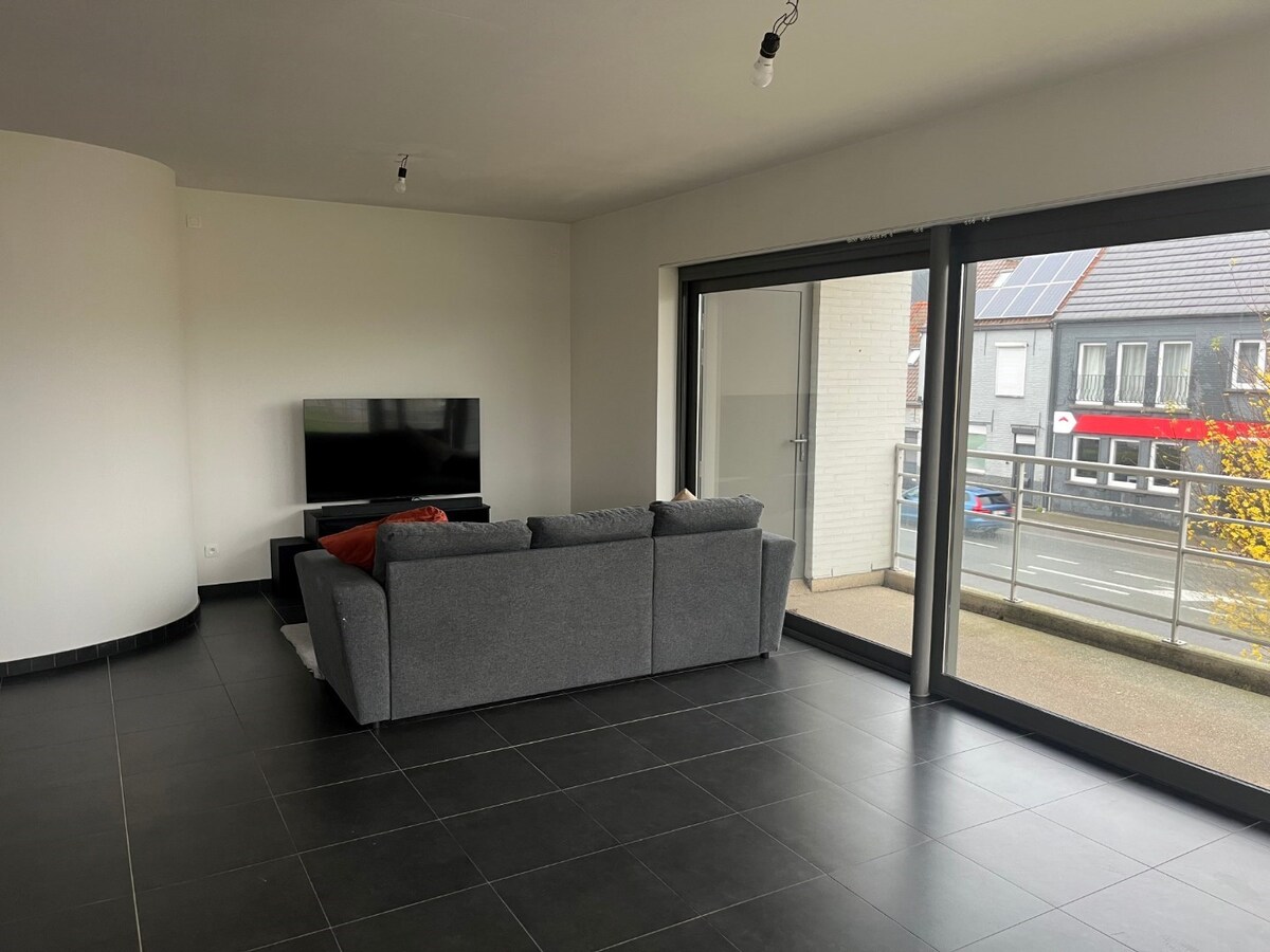 2-slpk-appartement op top locatie (incl. ondergrondse staanplaats!!). 