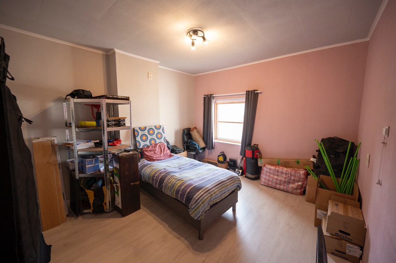 CENTRAAL GELEGEN KNAPPE STARTERSWONING 