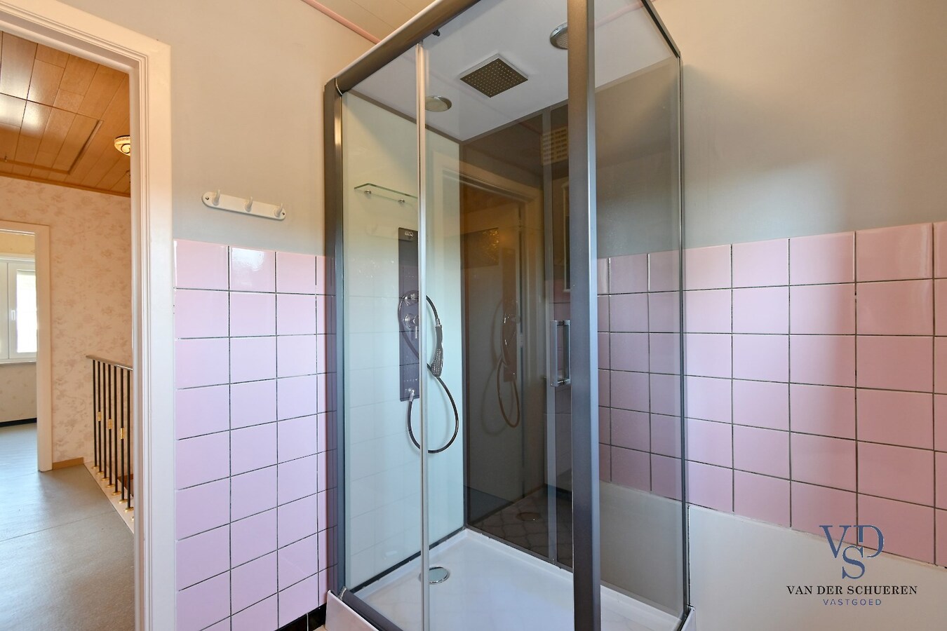 Degelijke Half Open Bebouwing 