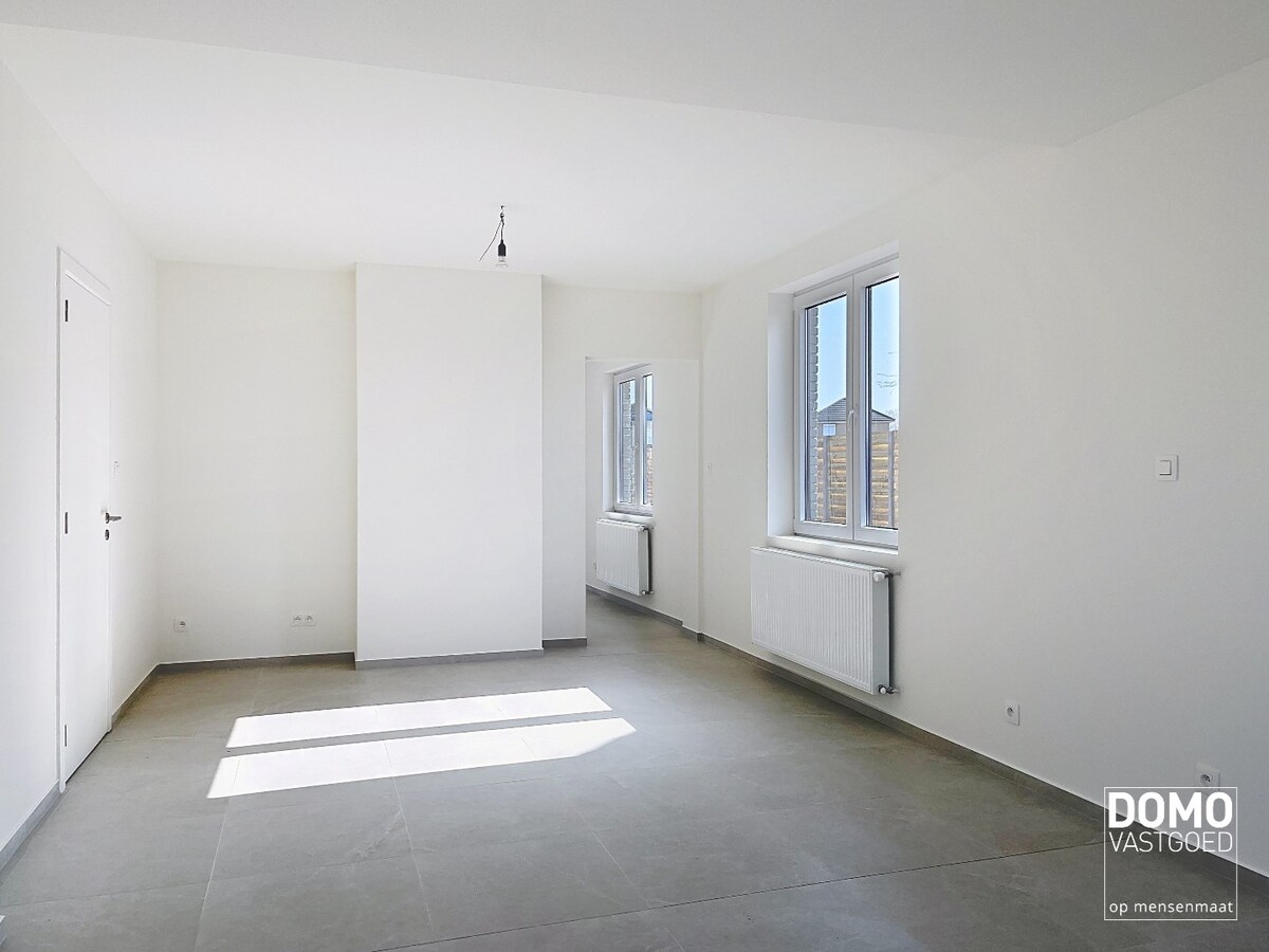 GERENOVEERDE HALF OPEN BEBOUWING MET GARAGE TE MELDERT (LUMMEN) 