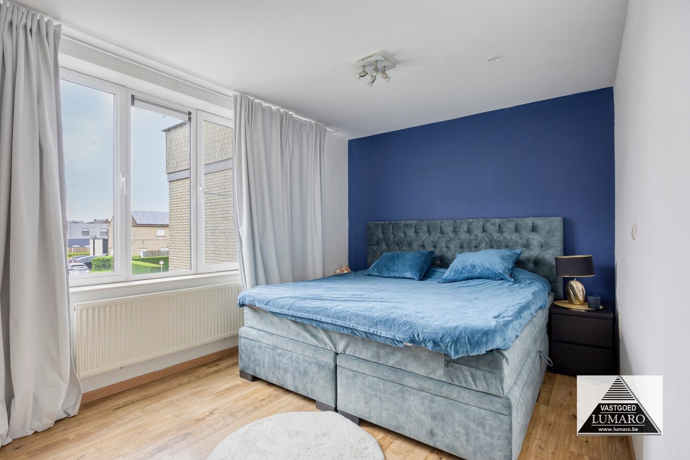 Comfortabele woning met privé tuintje, met zonnepanelen. 