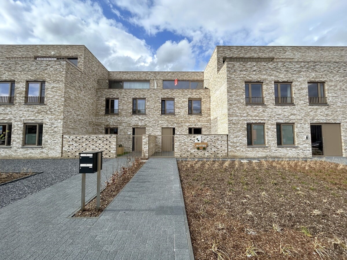 Verkocht duplex - Geel