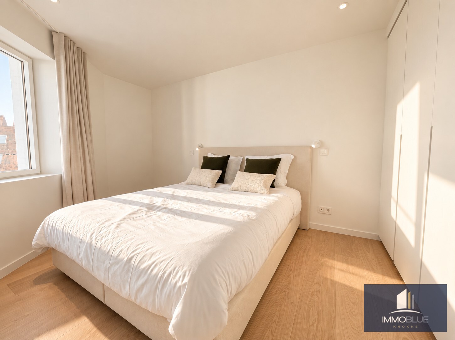 Offre exceptionnelle : Villa entièrement rénovée avec vue frontale sur la mer. 