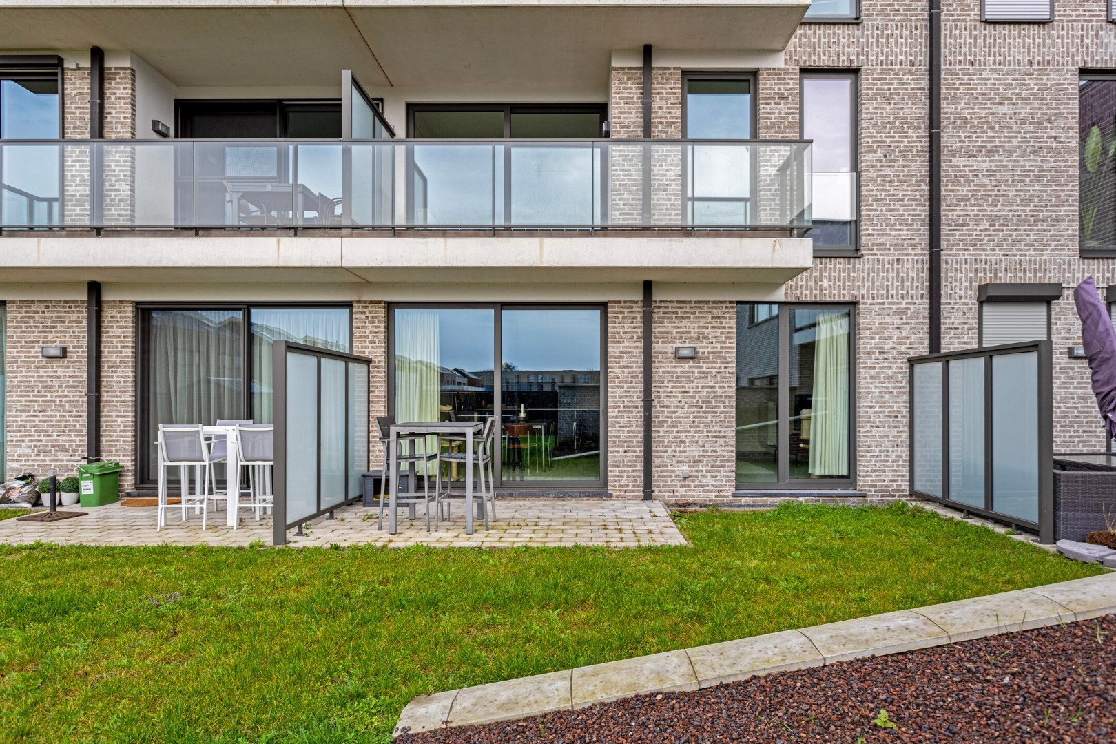 Lichtrijk nieuwbouwappartement met 3 slaapkamers, tuin, terras, kelderberging en 2 autostaanplaatsen - EPC 36 kWh/m² -bewoonbare opp. 115 m² 