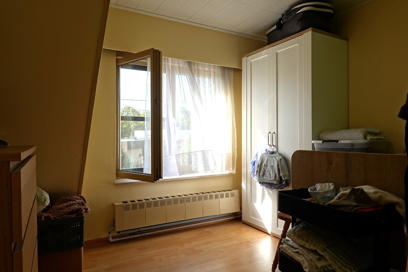 Op te knappen HOB met landelijk zicht 