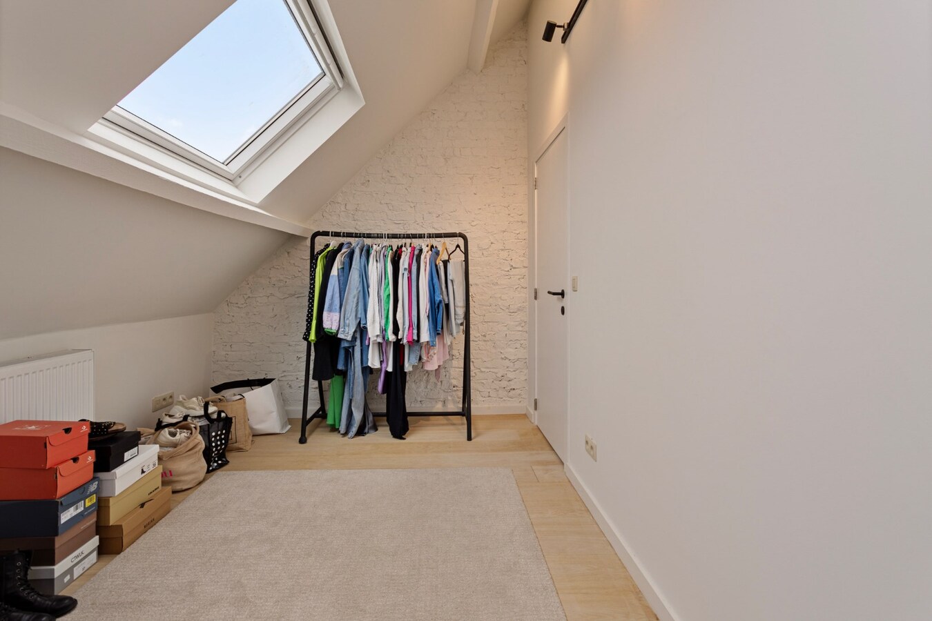 Volledig gerenoveerde en instapklare burgerwoning - 3slpks 