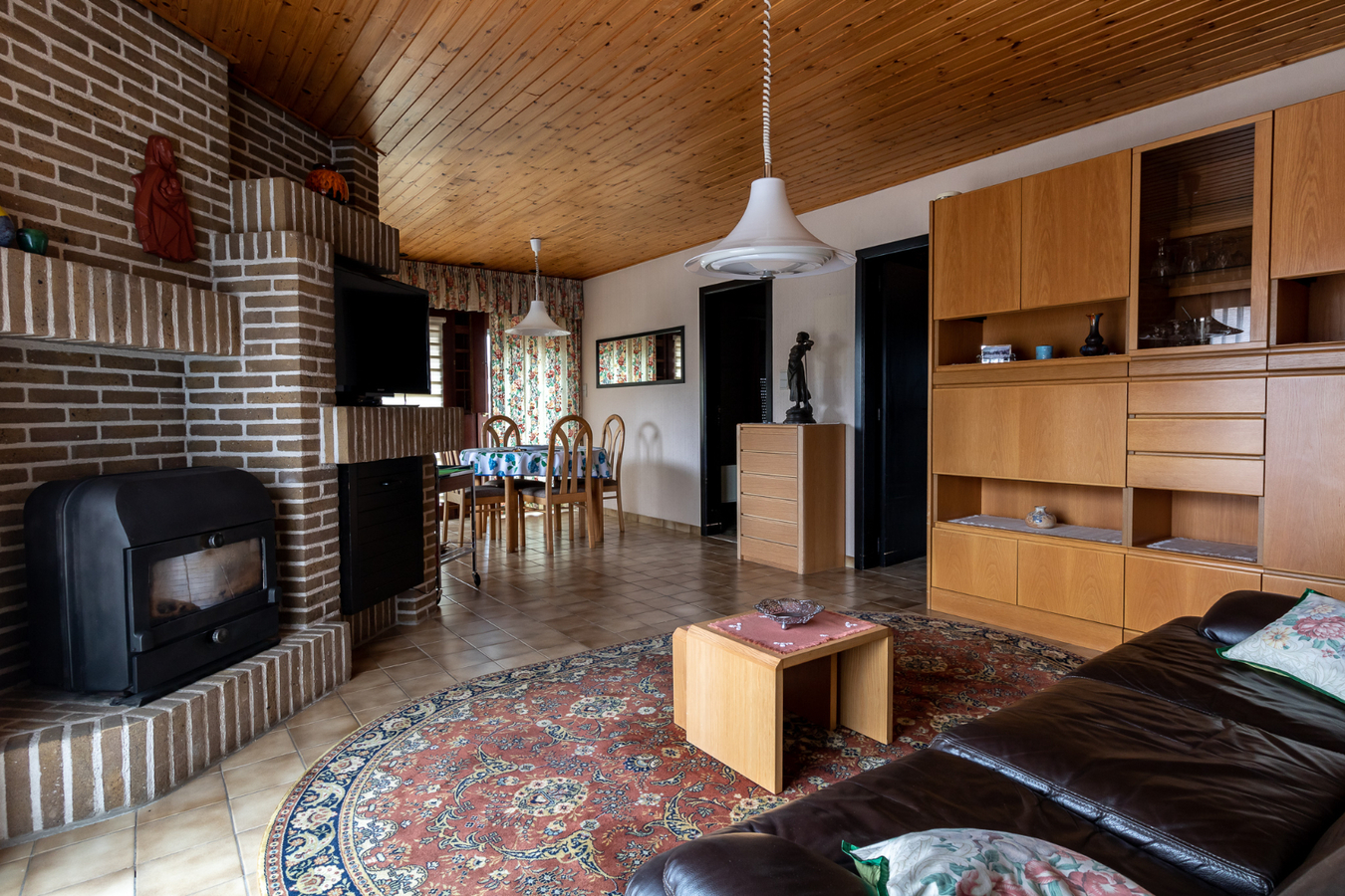 Vrijstaande woning op 696 m² op centrale locatie te Koekelare 